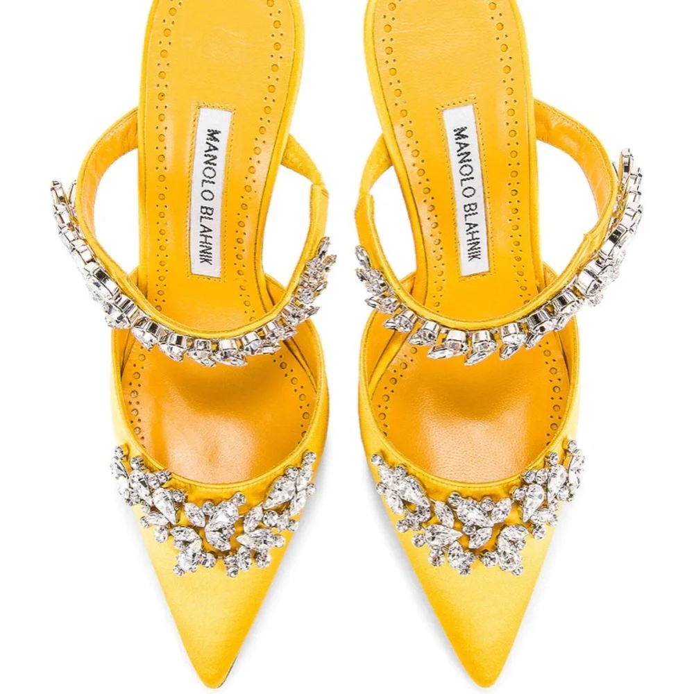MANOLO BLAHNIK
Lurum 90 Satin Mule - Picture 3 of 5